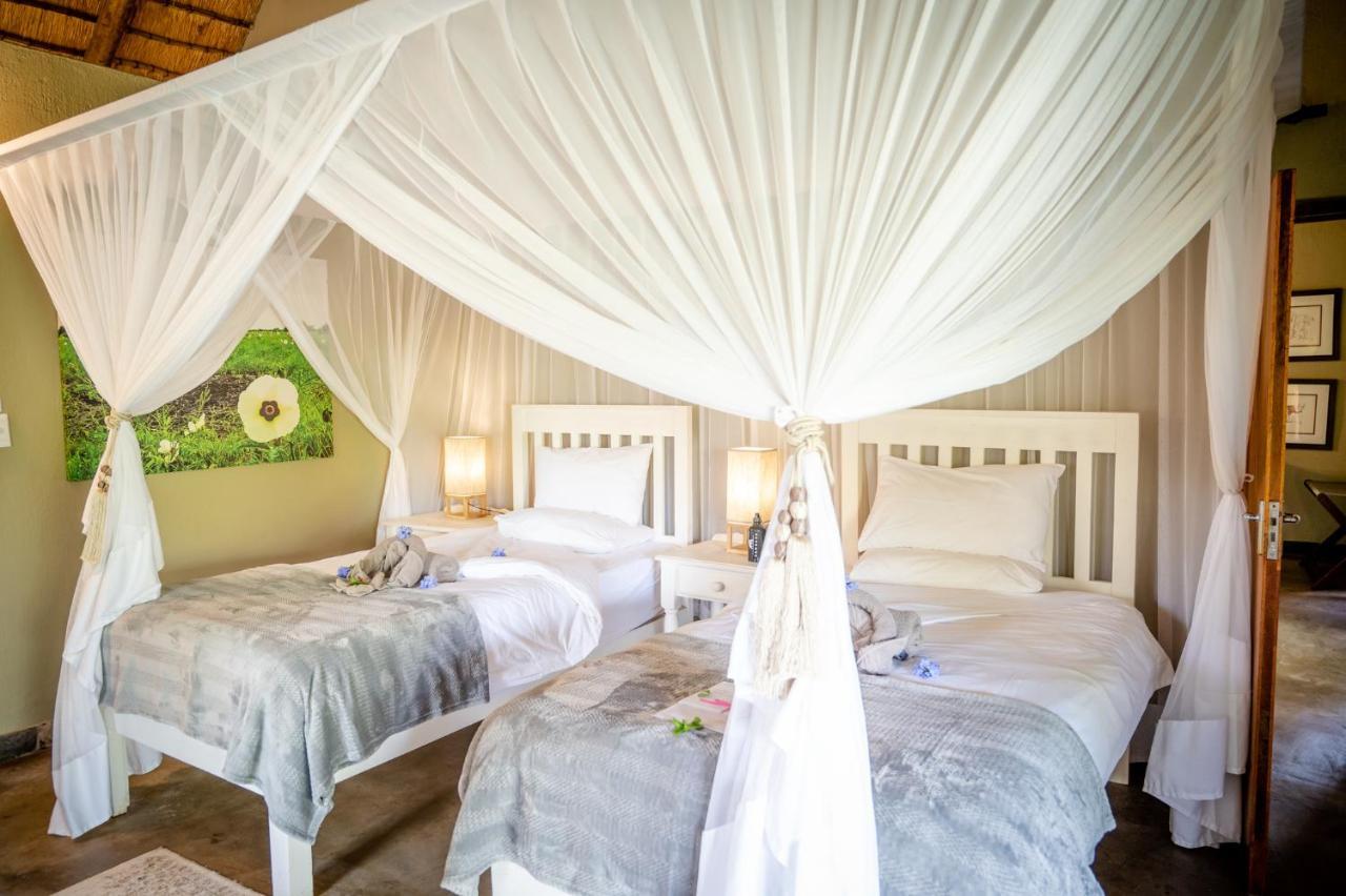 Kambaku Safari Lodge Тімбаваті-Ґейм-Резерв Екстер'єр фото